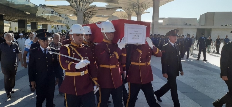 Şırnak’ta Şehit Olan Uzman Çavuş Son Yolculuğuna Uğurlandı