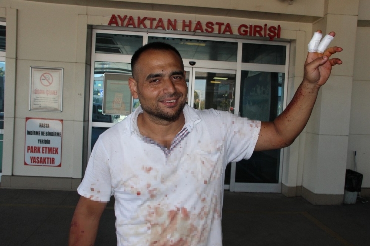 Kurban Keserken Kendini Yaralayanlar Hastanelere Akın Etti