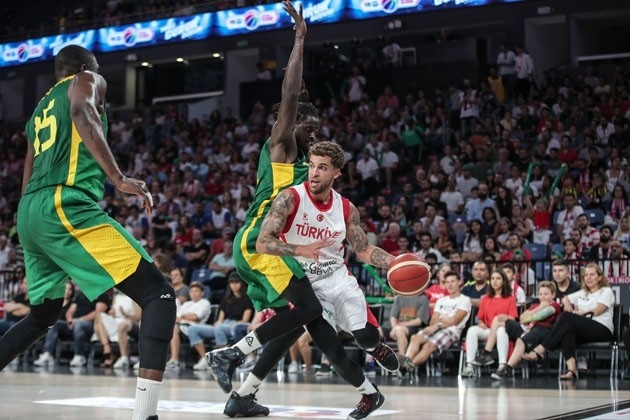 12 Dev Adam’dan Senegal’e Farklı Tarife