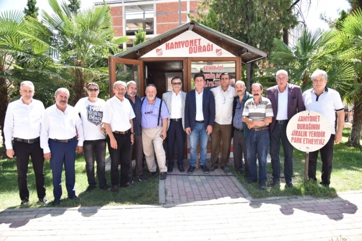 Bilecik Belediye Başkanı Şahin Vatandaşlarla Bayramlaştı