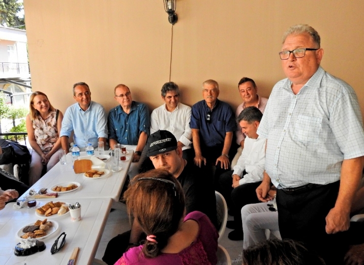 Chp Çeşme’de Bayramlaşma Töreni