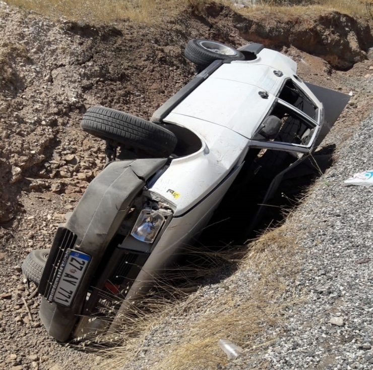 Yavuzeli’de Trafik Kazası: 4 Yaralı