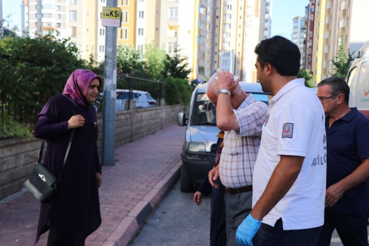 Asansör 6. Kattan Yere Çakıldı: 5 Yaralı