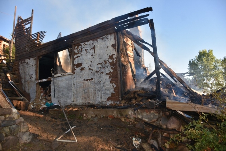 Bayramda Evsiz Kaldılar