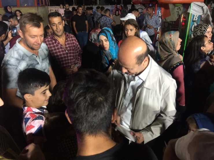 Şuhut’ta Kurulan Lunaparka Yoğun İlgi