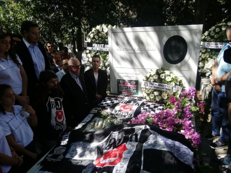 Süleyman Seba, Kabri Başında Anıldı