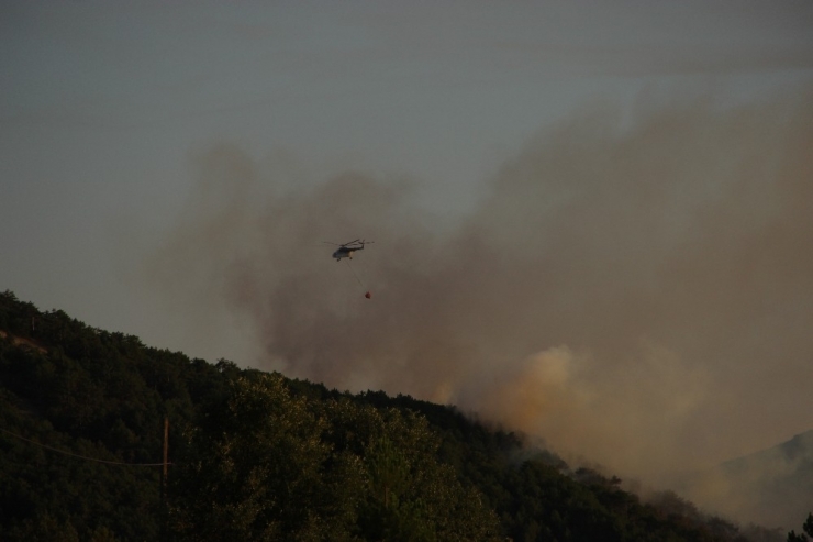 Eskişehir’deki Orman Yangınını Söndürme Çalışmaları Sürüyor