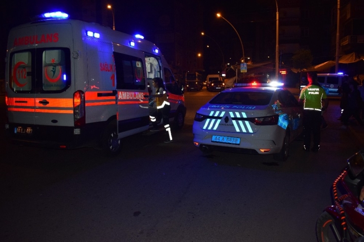 Malatya’da Trafik Kazası: 2 Yaralı