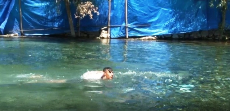 Termometreler Çıldırdı, Kavrulan Vatandaşlar Akarsulara Akın Etti