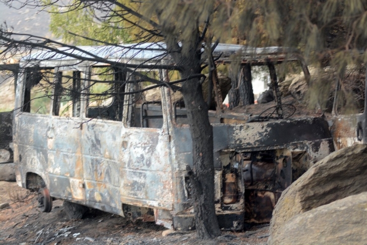 Marmara Adası’ndaki Yangının Bilançosu Gün Ağarınca Ortaya Çıktı