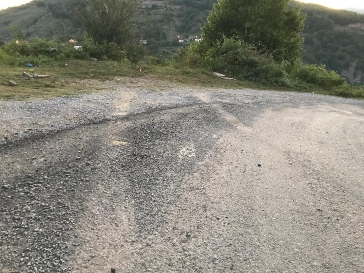 Düğün Dönüşü 100 Metreden Uçuruma Yuvarlandılar: 2 Ölü, 1 Yaralı