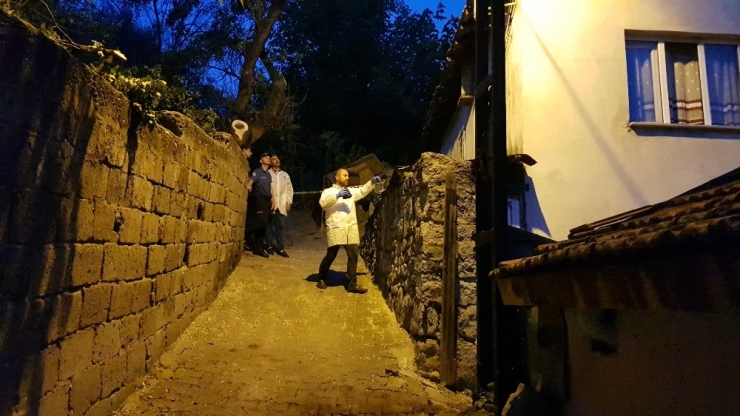 Elektrik Direğinden Düşen Adam Ağır Yaralandı