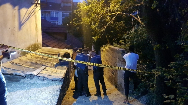 Elektrik Direğinden Düşen Adam Ağır Yaralandı