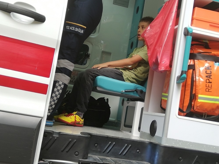 Anne Ve 2 Çocuğu Boğulmaktan Son Anda Vatandaşlar Kurtardı