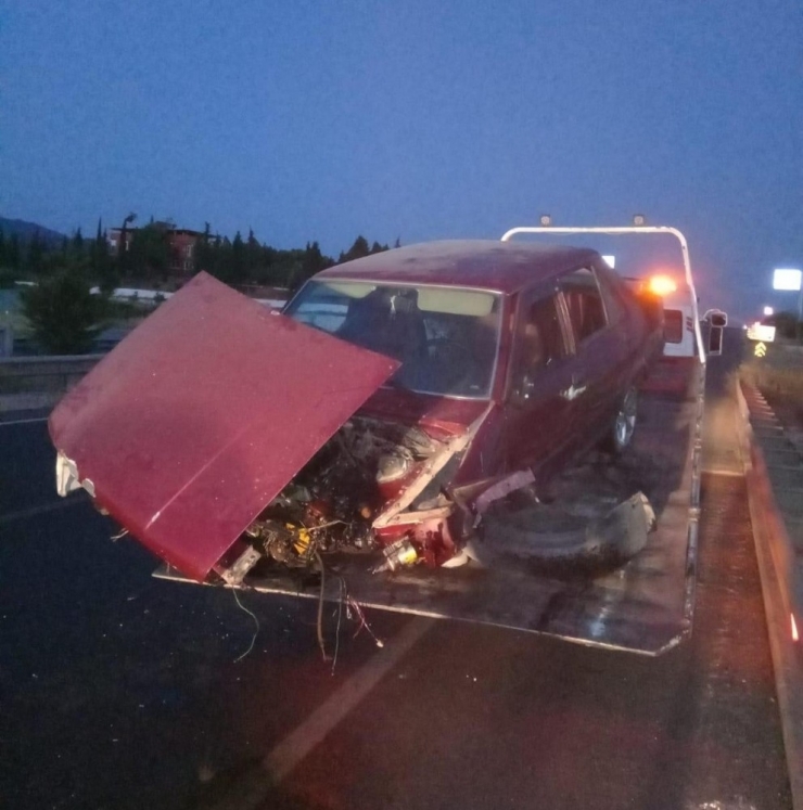 Ahmetli’de Trafik Kazası: 4 Yaralı