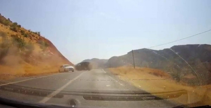 Siirt’te Trafik Kazası: 2 Yaralı