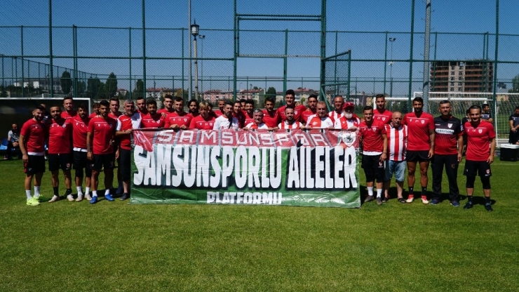 Samsunspor Erzurum Kampındaki İlk Antrenmanını Yaptı