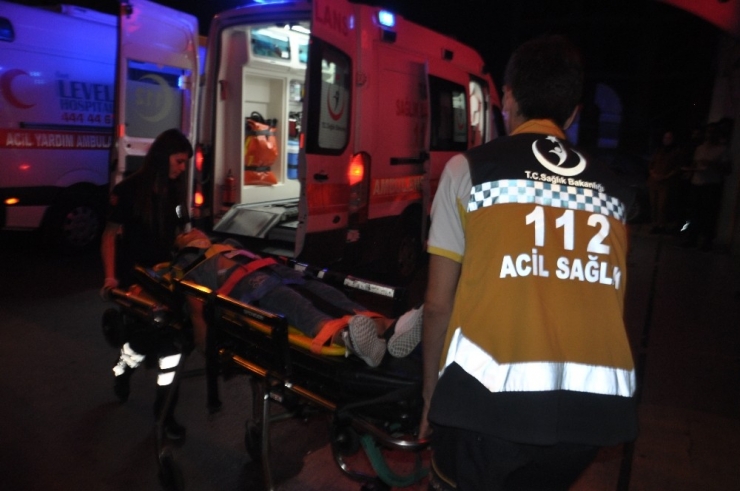 Gondoldan Düşen Çocuk Yaralandı