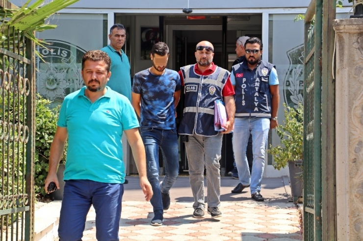 Antalya’da Yaralama, İş Yeri Ve Otomobil Kurşunlama İddiasına 2 Gözaltı