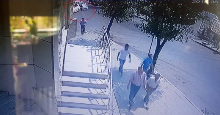 Bahçelievler’de Ehliyetsiz Sürücü Dehşet Saçtı