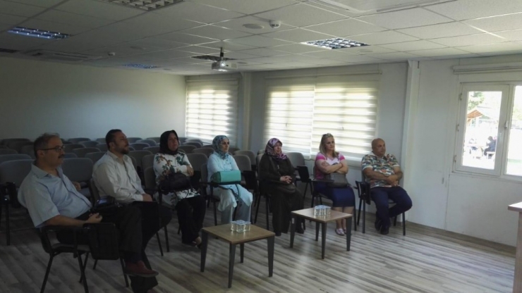 Özel Öğrencilerin Velilerine Özel Eğitim