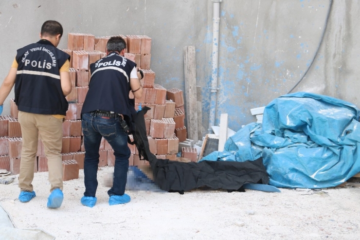 Dokuzuncu Kattan Düşen İşçi Öldü