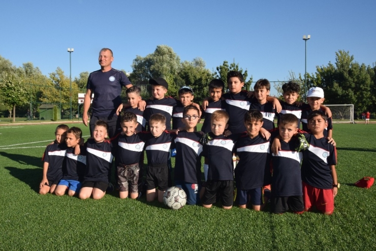 Eskişehirspor İle Büyükşehir Belediyesi’nden Neşeli Çift Kale