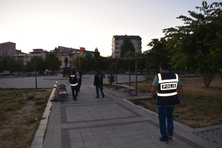 Kars Polisi Bayram Tatilinde 5 Bin Kişiyi Sorguladı