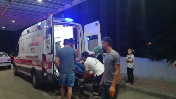 Akrabalar Arasında Çıkan Arazi Kavgasında Kan Aktı: 2 Yaralı