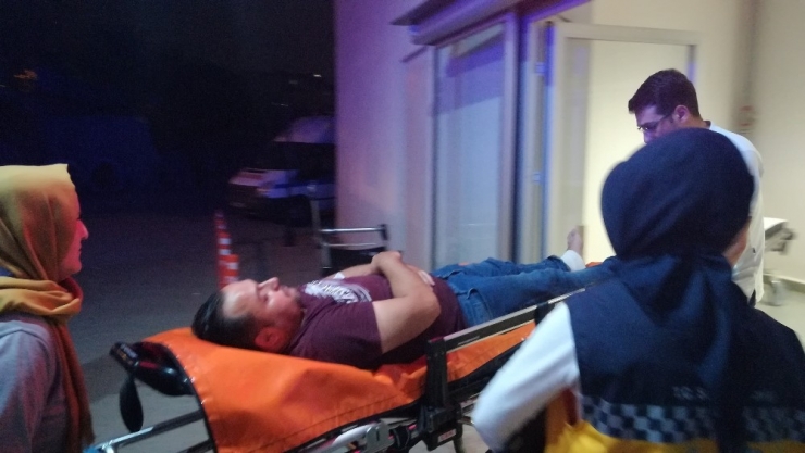 Akrabalar Arasında Çıkan Arazi Kavgasında Kan Aktı: 2 Yaralı