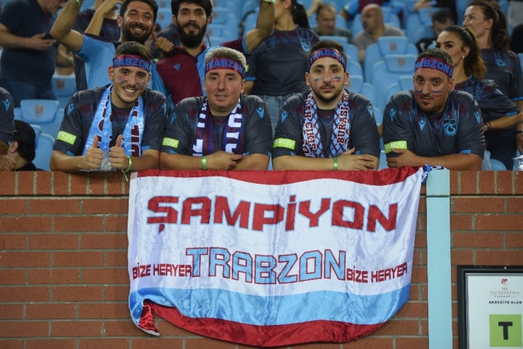 Uefa Avrupa Ligi: Trabzonspor: 1 - Sparta Prag: 0 (Maç Devam Ediyor)