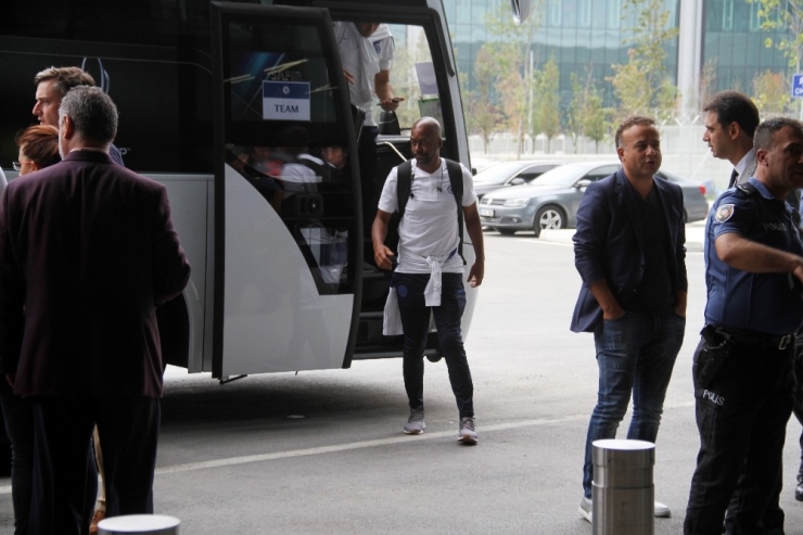 Chelsea, İngiltere’ye Döndü