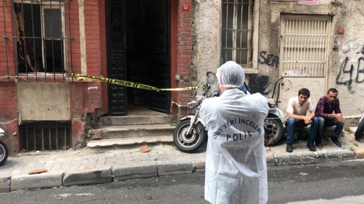 Beyoğlu’nda Ceset Şoku