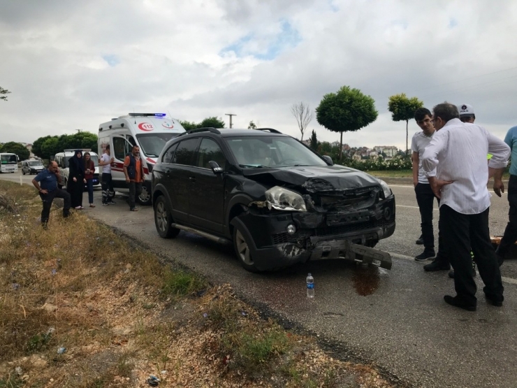 Bilecik’te Yaşanan Trafik Kazasında 2 Kişi Yaralandı