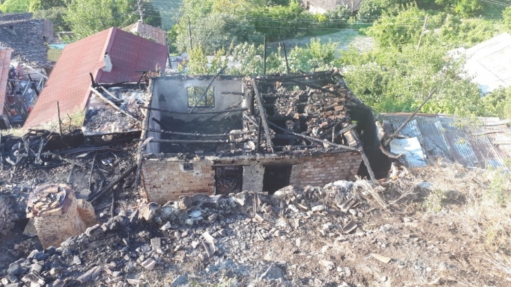 Çorum’da Ev Yangını: 2 Ölü