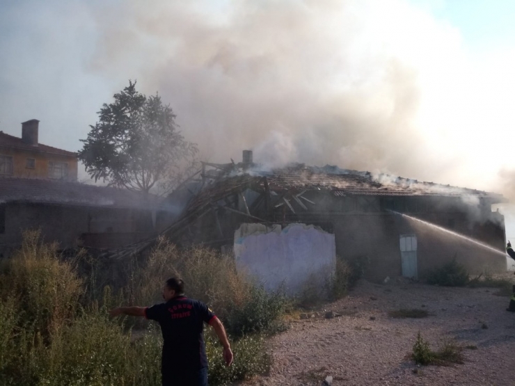 Çorum’da Depo Yangını