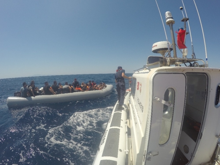 Ege’de Düzensiz Göçmen Sayısı 22 Bini Geçti