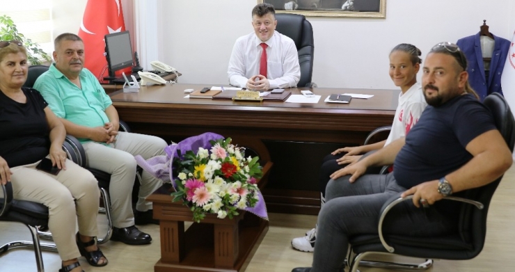 Türkiye Şampiyonu Olan 12 Yaşındaki Beyza, Aydın’ı Gururlandırdı