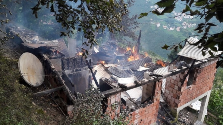 Giresun’un Espiye İlçesinde Yangın