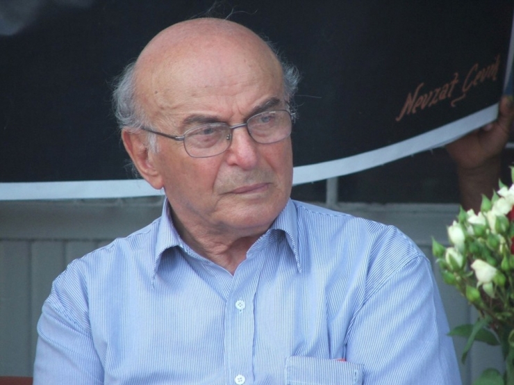 Karaca’dan Ünlü Hukukçunun Ailesine Başsağlığı Mesajı