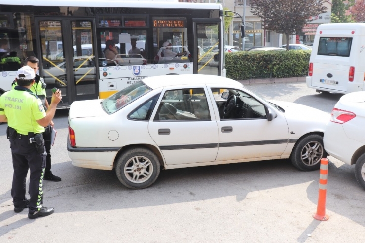 Direksiyon Başında Rahatsızlanan Sürücü Öldü