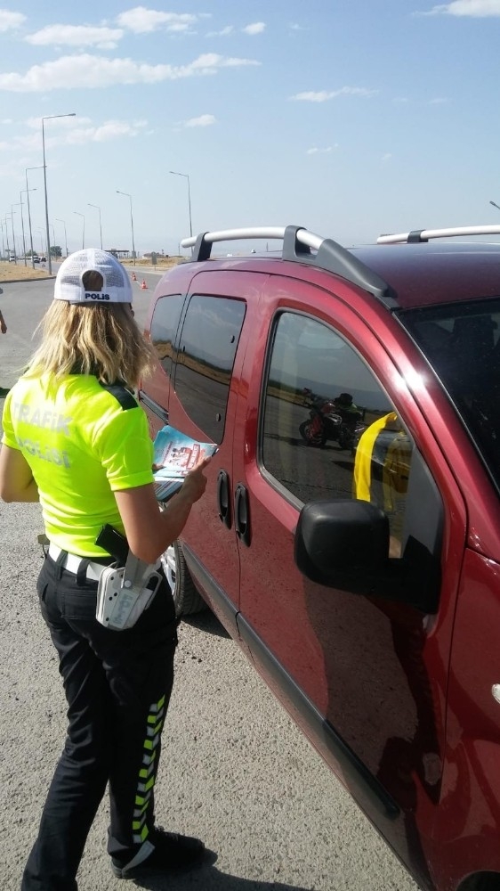 Emniyet Ekipleri Bayramda Tedbiri Elden Bırakmadı