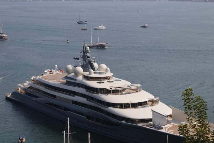 Fethiye’ye Demirleyen Mega Yata 1 Milyonluk Yakıt