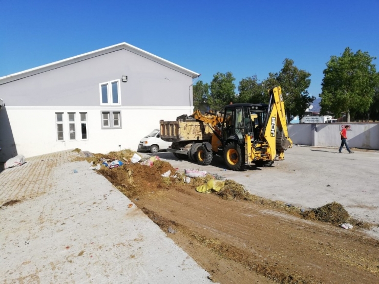 Nazilli’de Kurban Bayramı Sonrası Hijyen Temizliği Yapıldı