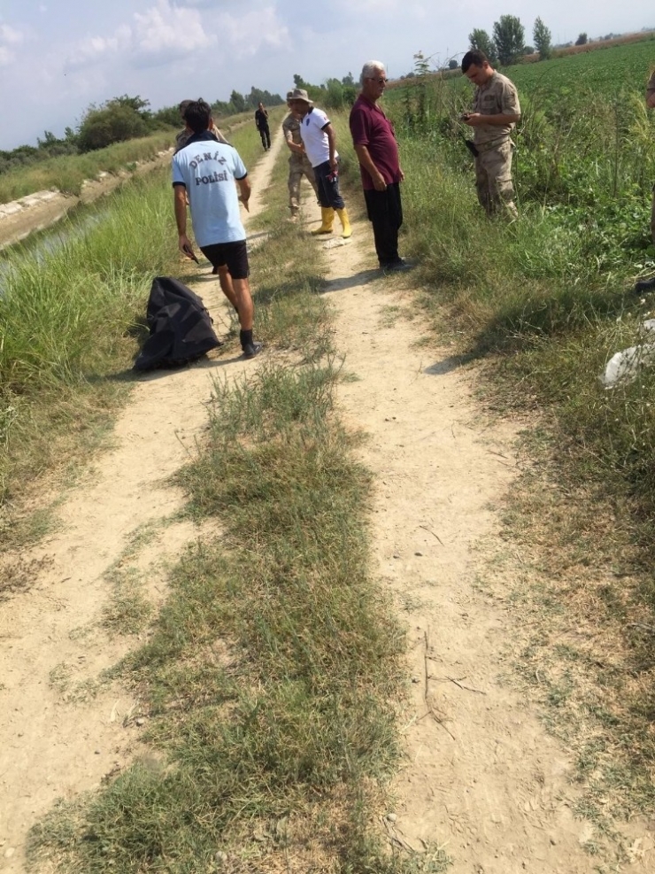 Sulama Kanalına Düşen Otomobildeki Kadının Cesedi 30 Kilometre Uzaklıkta Bulundu