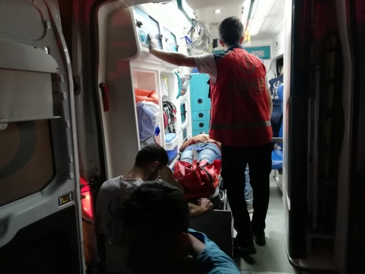 Van Kalesi’nde Mahsur Kalan Vatandaş Kurtarıldı