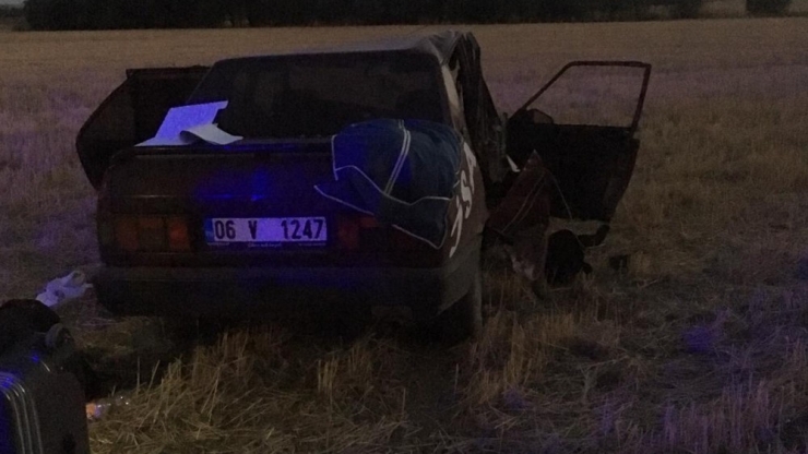 Şarampole Devrilen Otomobil Hurdaya Döndü: 5 Yaralı