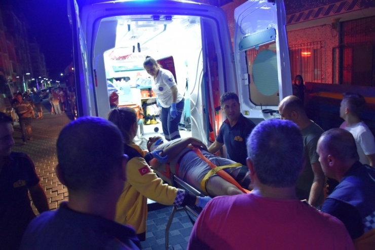 Dengesini Kaybedip Balkondan Düştü