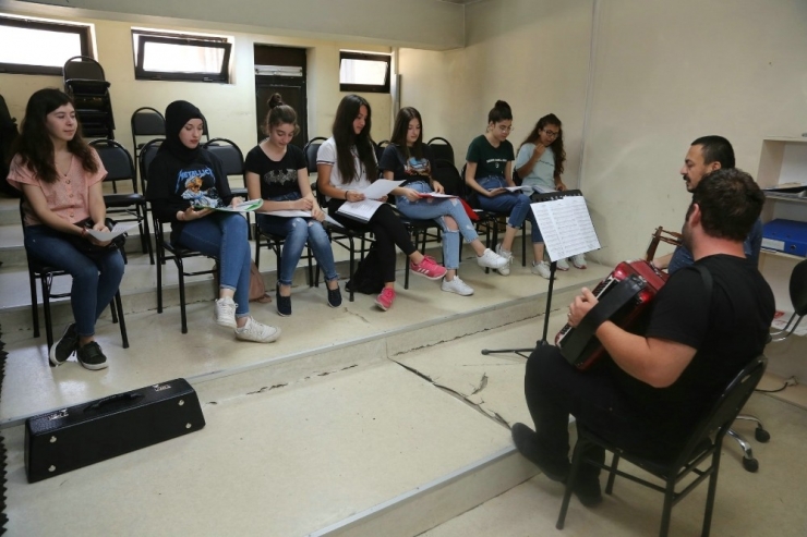 Odunpazarı Belediyesinin İlk Gençlik Korosu Kuruldu