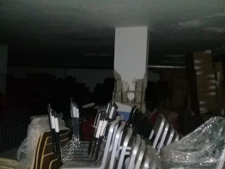 Sarıyer’de İki Ana Kolonu Patlayan 6 Katlı Bina Boşaltıldı